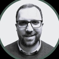 Tomasz Krzyszowski Email