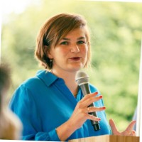 Stefanie Dumortier Email