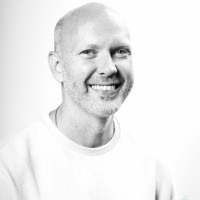 Jon Ward Email & Phone Number