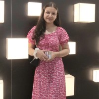 Yogita Thakur Email