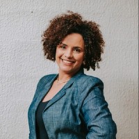 Juliana Santos Email