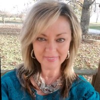 Center Hill Realty & Chalets Employee Rosemary Melton's profile photo