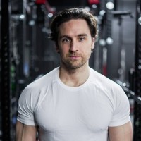 Mike Matthews E-Mail & Telefonnummer