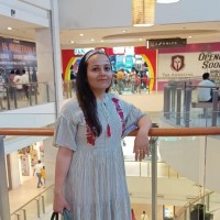 Neelam Thakur Email