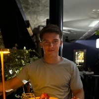 Stealth Startup Employee Tom Luxton's profile photo