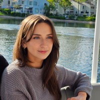Nicole Luscombe Email & Phone Number