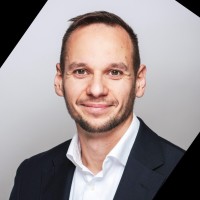 Momchil Marinov Email