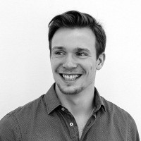 Lukas Uhlitz Email