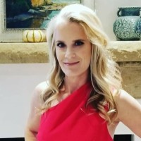 Laila Taylor Email