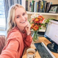 bossbabe Employee Helen Peterson's profile photo