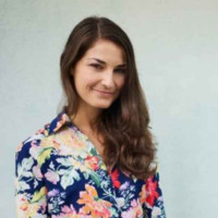 Maple Employee Lauren Ezzell's profile photo