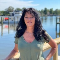 The L&L Company Employee Robyn Webster's profile photo