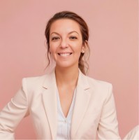 Lisa Hunter Email & Phone Number