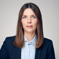 Carina Kueffen Email