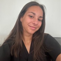 Léa Pablos Email