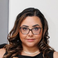 Aline Correia Email & Phone Number