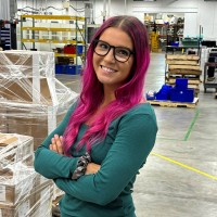 Suburban Manufacturing Group Employee Jessica Elley's profile photo