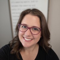 Amanda Rueter Email & Phone Number