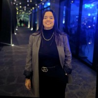 Laura Paredes Email