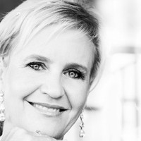 Debbie Hunter Email & Phone Number