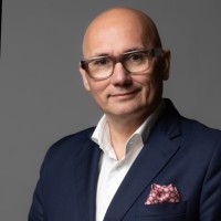 Piotr Ostaszewski Email