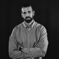 Alejandro Gombao Email