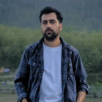 Umar Ashraf Email