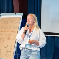 Louise van Geet Email & Phone Number