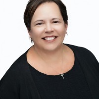 Holly Pratt Email & Phone Number