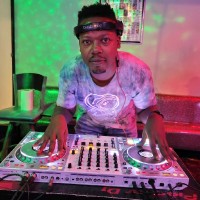 Click Mode Studios Employee DJ Simmons's profile photo