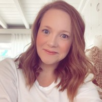 Elle Merrill Email & Phone Number