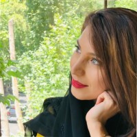 Niloufar Shali Email