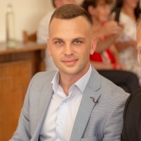 Nikola Keric Email
