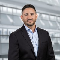 VSRE Employee Raul Estrada's profile photo