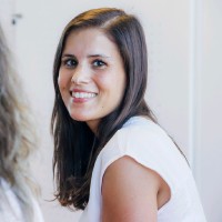 Carolina Gonçalves Email