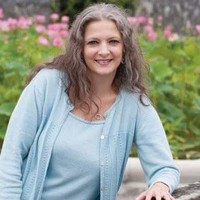 Kimberly Lowe Email & Phone Number