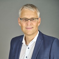 Oliver Groß Email