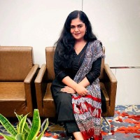 Email e telefono di Keerthana Karunakaran