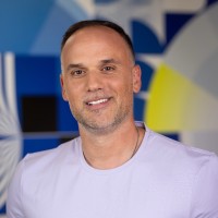 Shield. Employee Eran Noam's profile photo