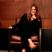 María Morales Email