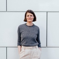 YogaEasy Employee Sarah Roll's profile photo