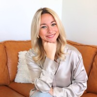 Bella Guminey Email & Phone Number