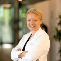 Starzinger Beverage Group Employee Nadine Ramp's profile photo