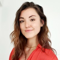 Carlota Conchello Email