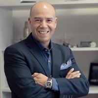 BCD Travel Employee Rolando Robles's profile photo