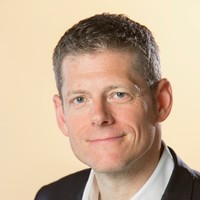 Niklas Gröne Email