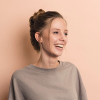 Sara de Rouw Email