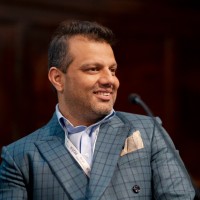 E-mail e número de telefone de Anup Kaphle