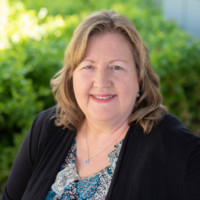 Edwards Lifesciences Employee Lisa McMeans's profile photo