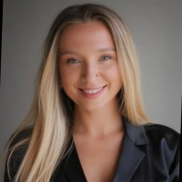 Instantly Employee Ella Rapier's profile photo